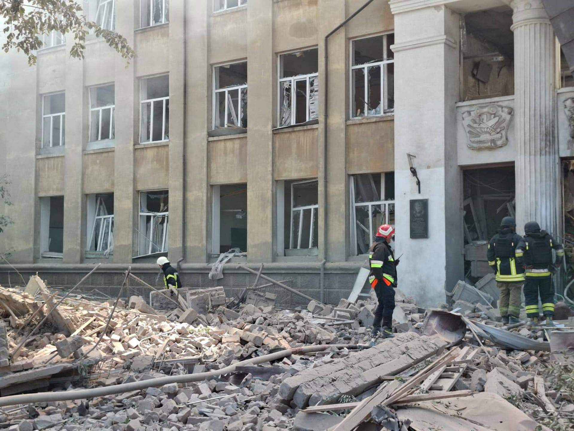 Загинули двоє людей: росіяни зруйнували навчальний заклад Білгорода-Дністровського