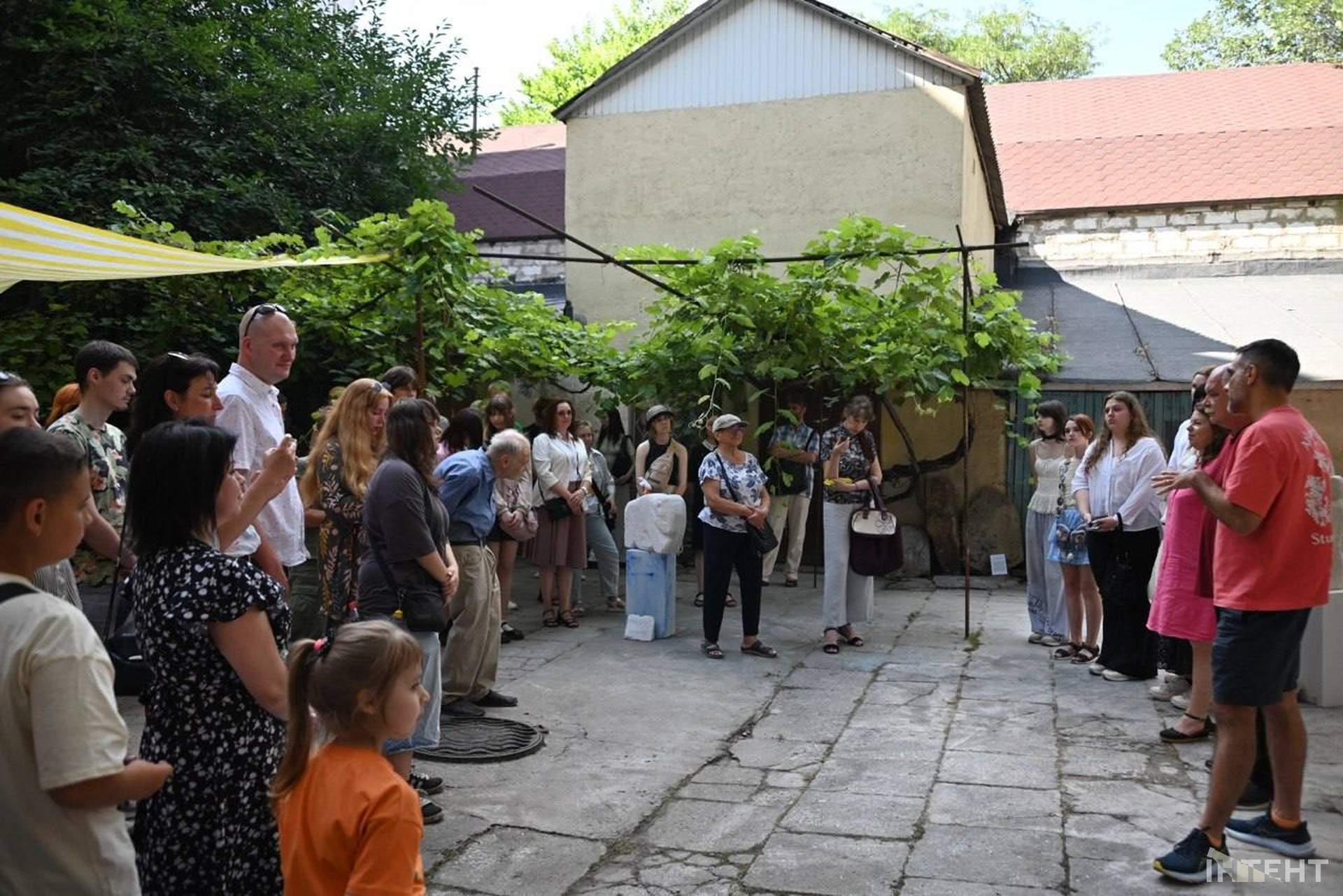 Натхненні архаїкою: в Одесі відкрилася виставка "Первинні форми"