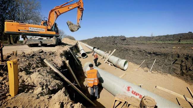 Будівництво водогону на Миколаївщині. ФОТО: restoration.gov.ua