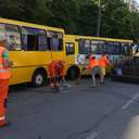 Зранку в Одесі росіяни поцілили в зупинку транспорту й поранили людей