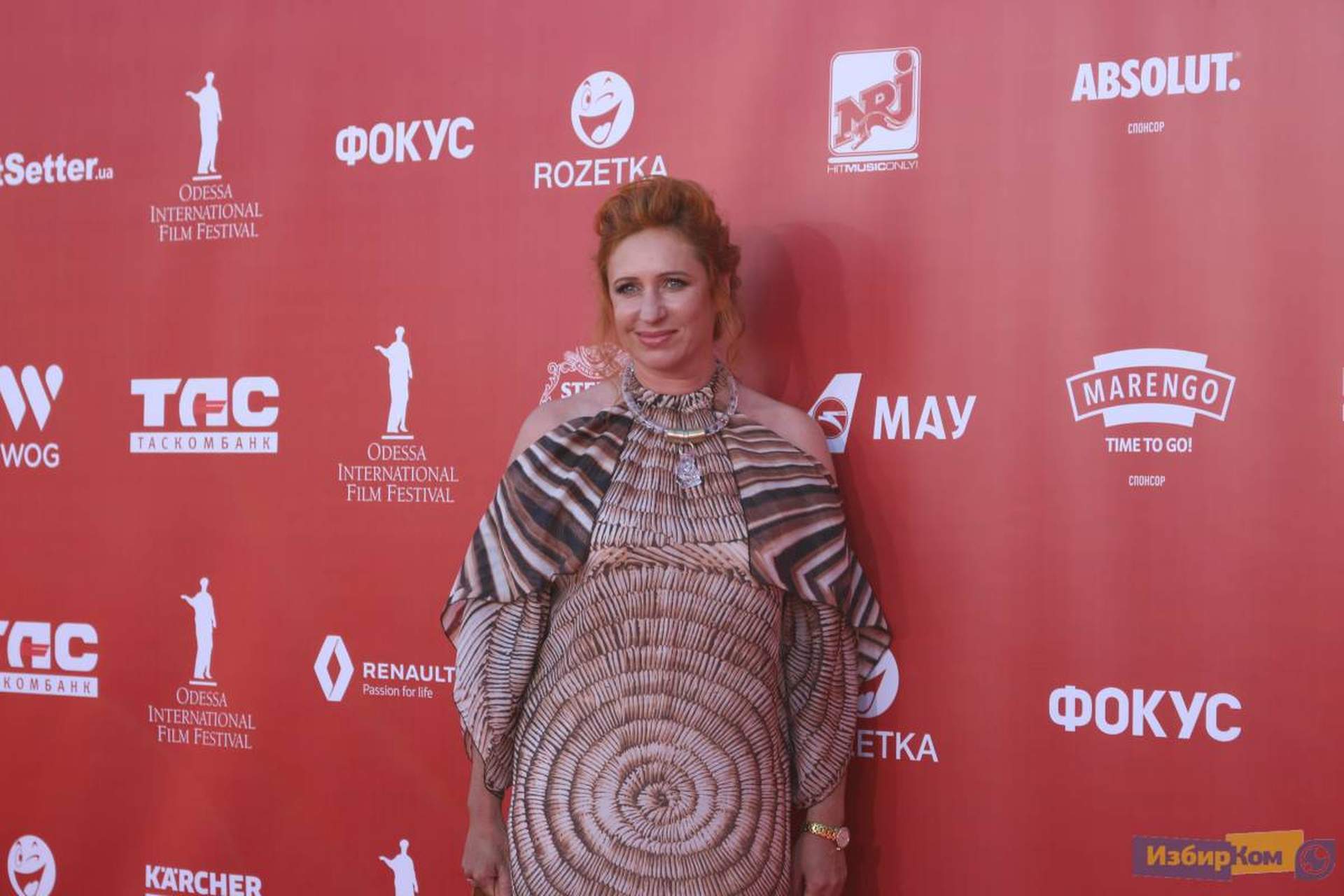 Красная дорожка Одесского кинофестиваля: откровенные наряды, пижама и тапочки