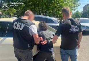 A foreigner and a military man demanded a non-existent debt from a Mykolaiv resident