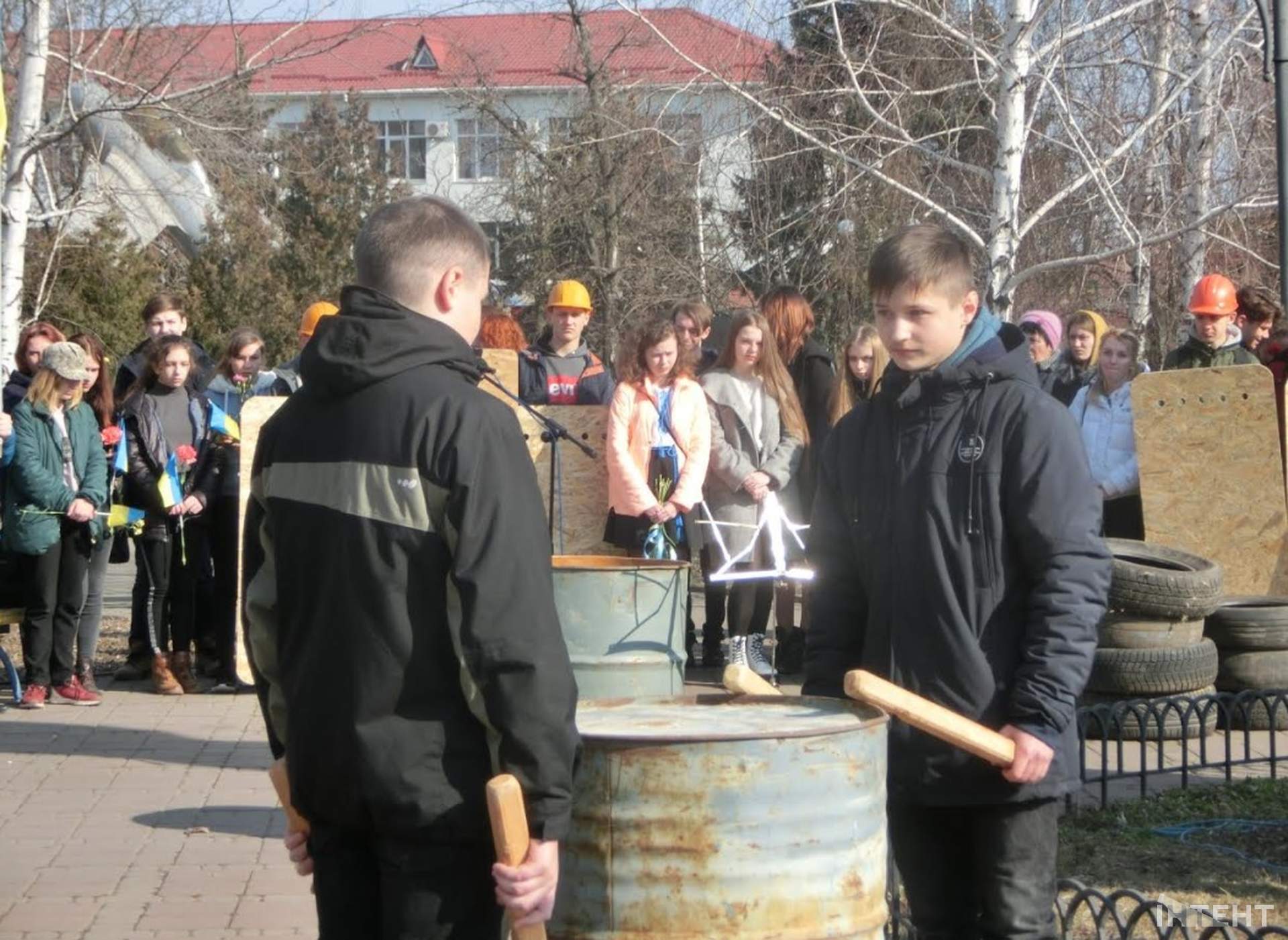 В Роздільній відбувся мітинг-реквієм пам’яті Героїв Небесної Сотні