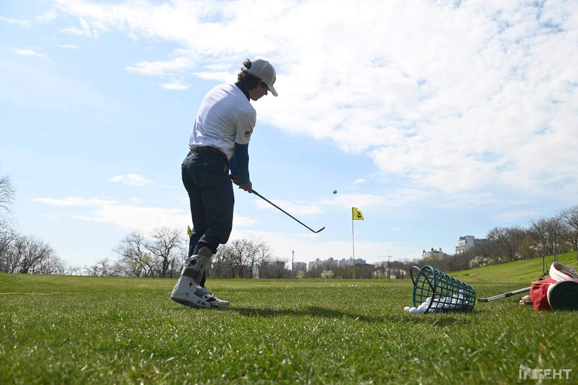 Одеських ветеранів познайомили з улюбленою грою Трампа