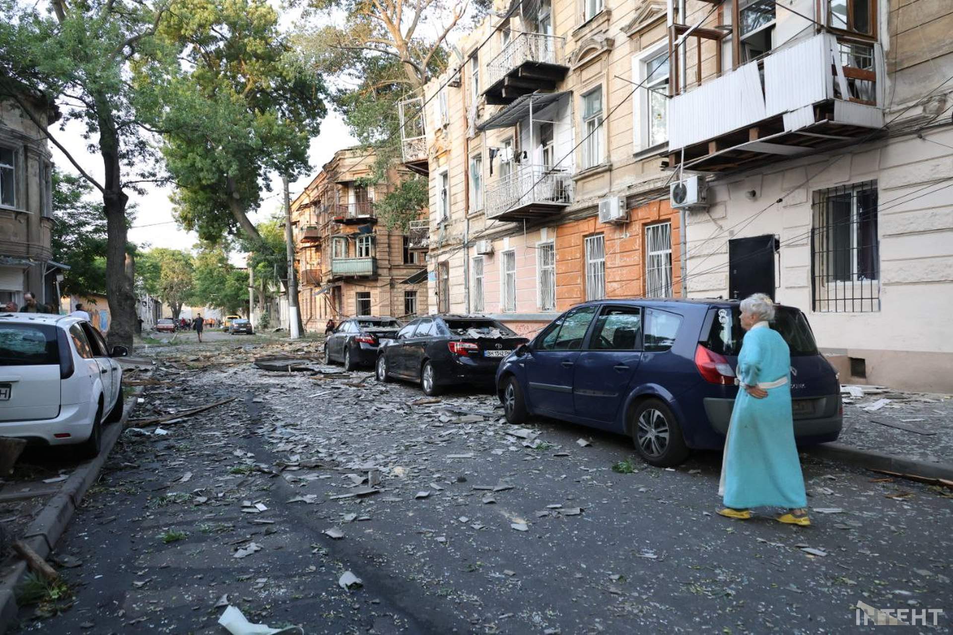 Вночі росіяни вбили в Одесі двох людей й поцілили в пологовий будинок