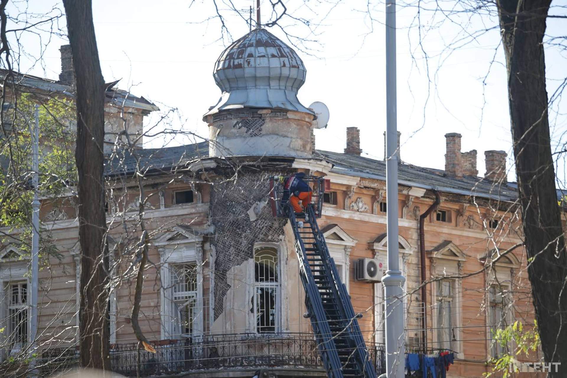 Одеський художній музей після "привітання" від росіян у світлинах Інтента