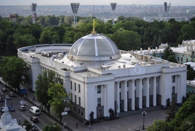 Перестановки в парламенте: конфликты с партией, арест, состояние здоровья и уход в правительство