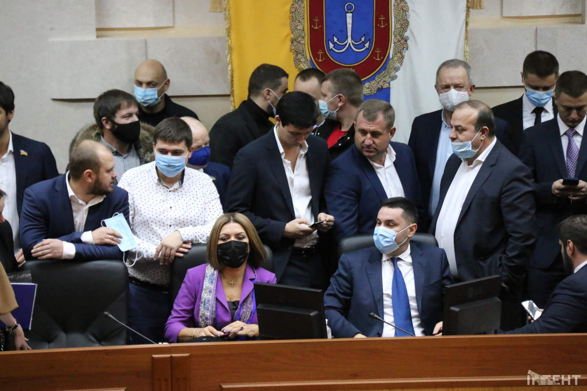 Перша сесія нової Одеської обласної ради в кадрах