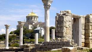 Окупанти звели новобуд на місті пам'ятки  світової спадщини ЮНЕСКО в Севастополі