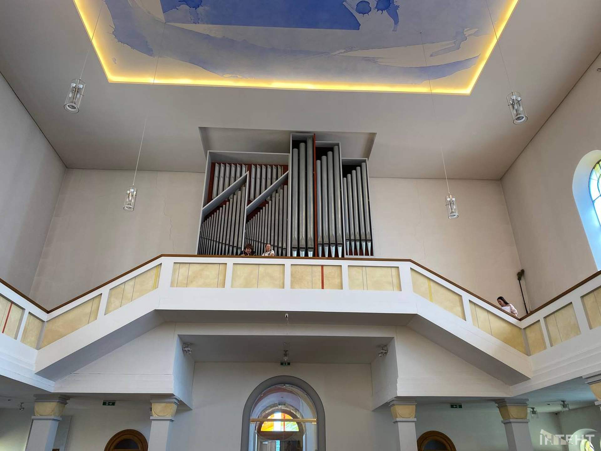 Декан собору Ковентрі зустрівся з вірянами в Одеській кірсі