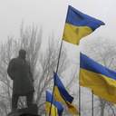 Одесситы принесли цветы к памятнику Шевченко и потребовали освободить Савченко