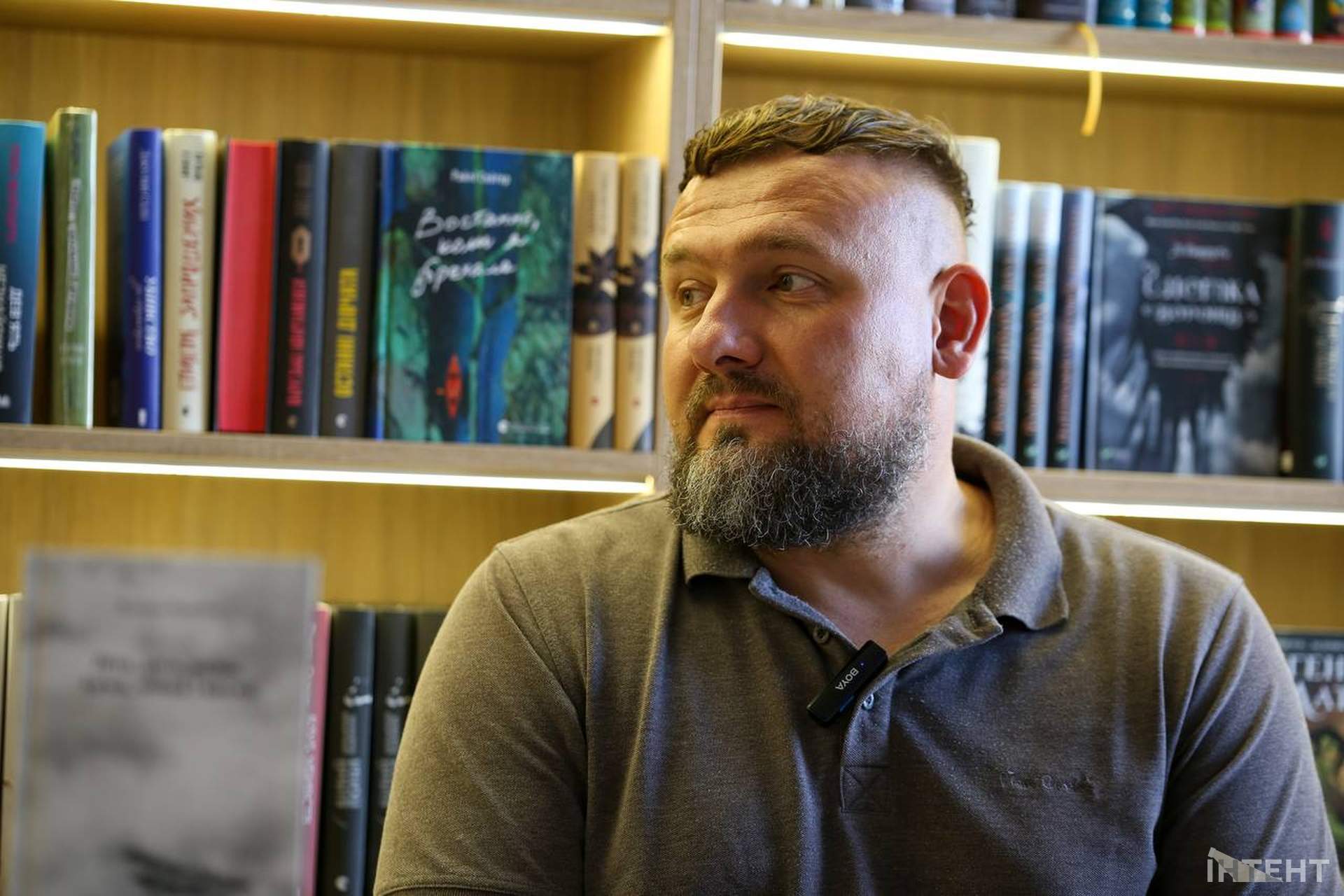 В Одесі дебютував як поет волонтер Богдан Куценко