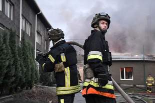 Рятувальники показали, як у Херсоні проходила минула ніч