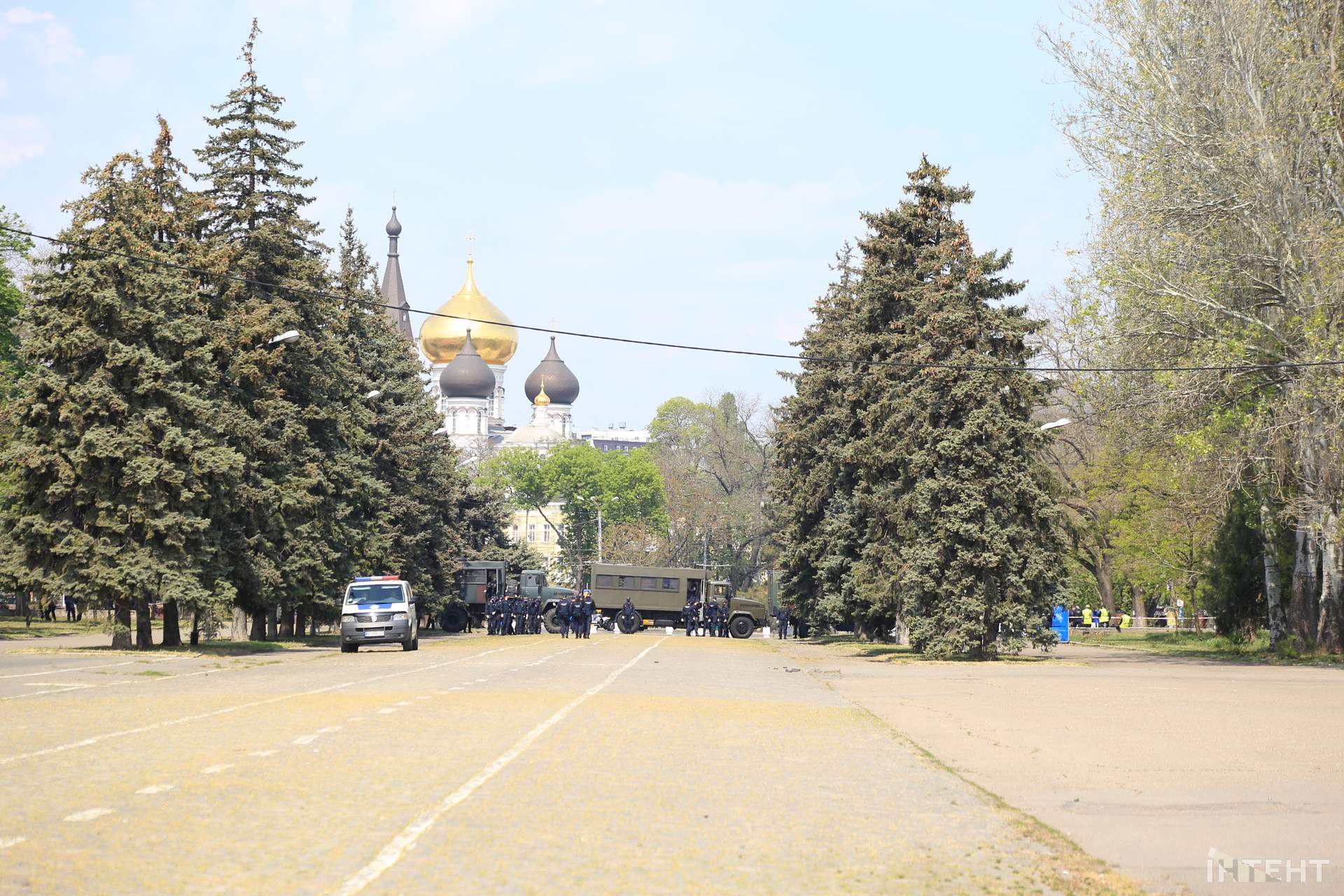 Карантинные ограничения и шестая годовщина 2 мая в Одессе: что происходит у Дома профсоюзов