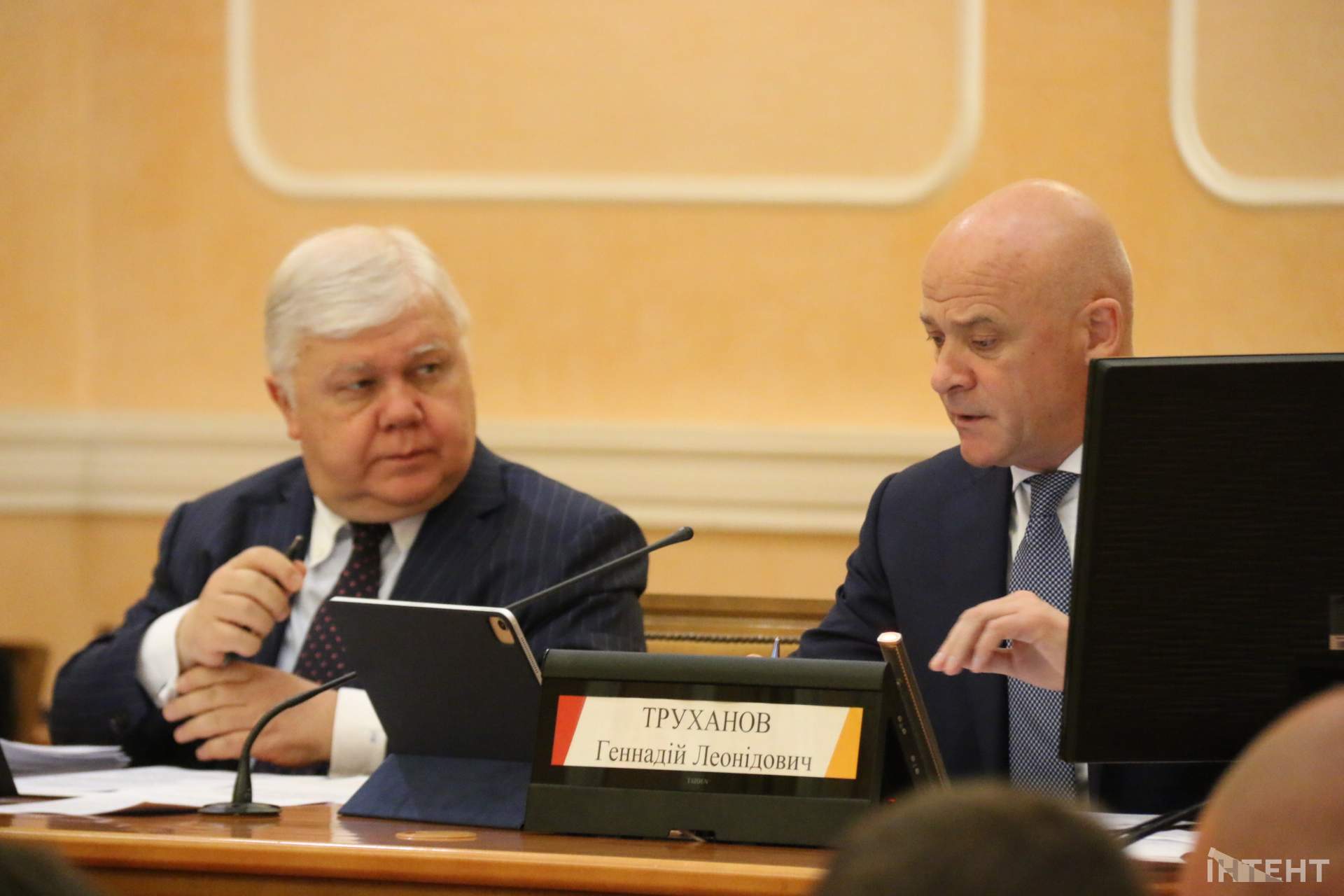 Сьома сесія Одеської міської ради у світлинах ІзбірКома