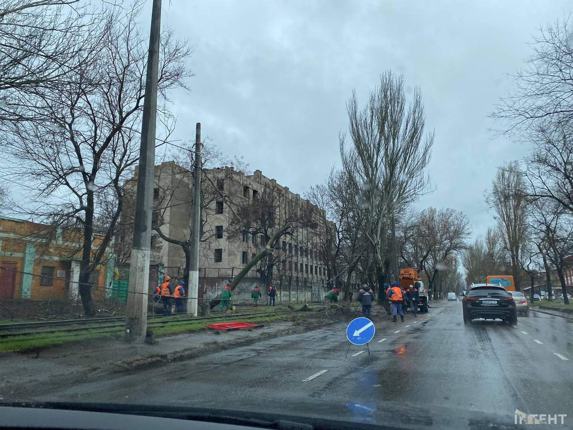 Через негоду на Одещині зранку знеструмлені 28 населених пунктів