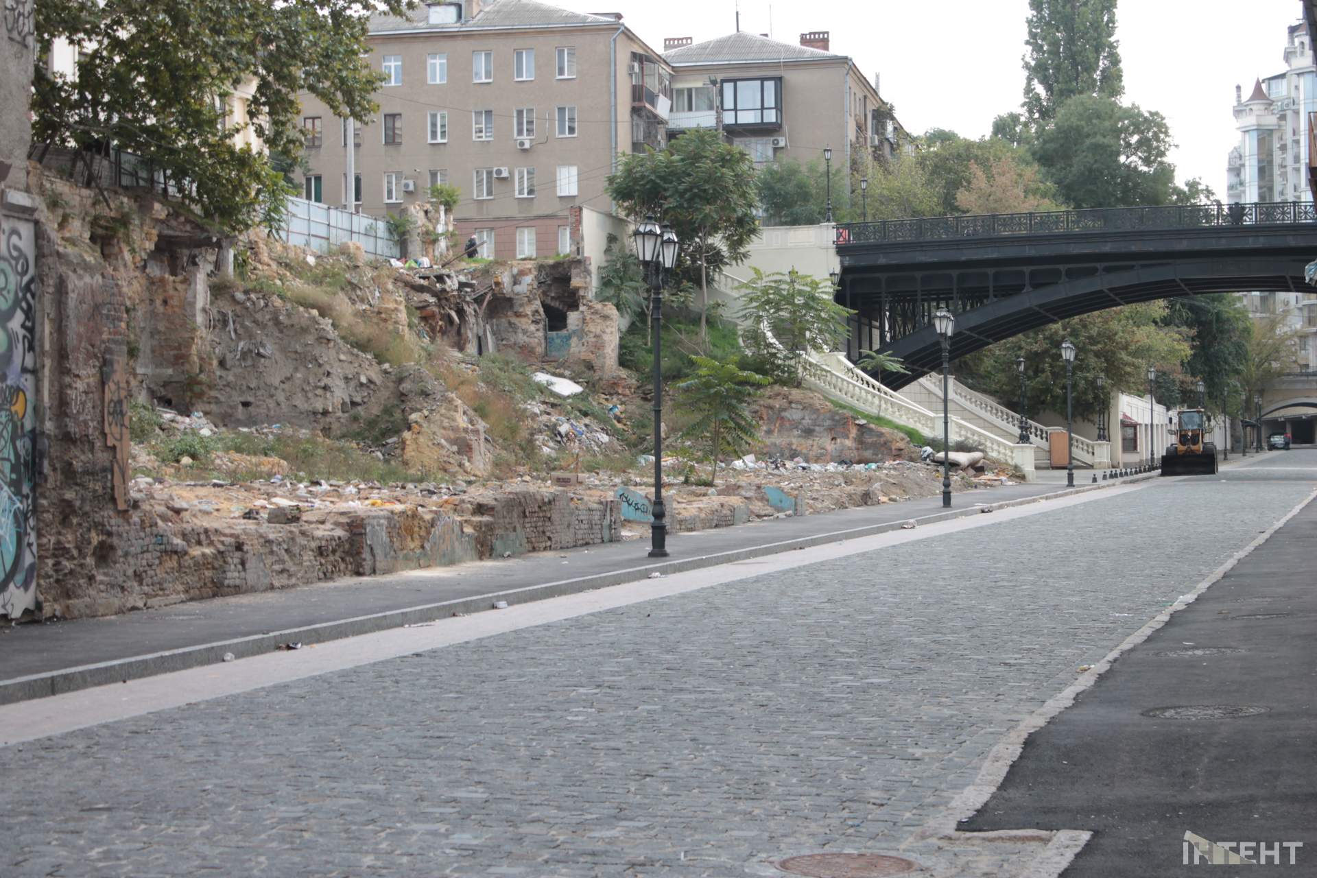 В Одесі майже завершили ремонтувати Деволанівський узвіз