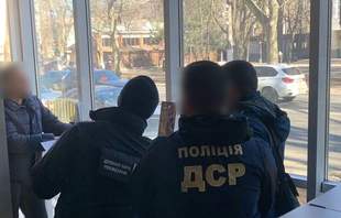 Справу підозрюваних в хабарництві податківців скерували до суду