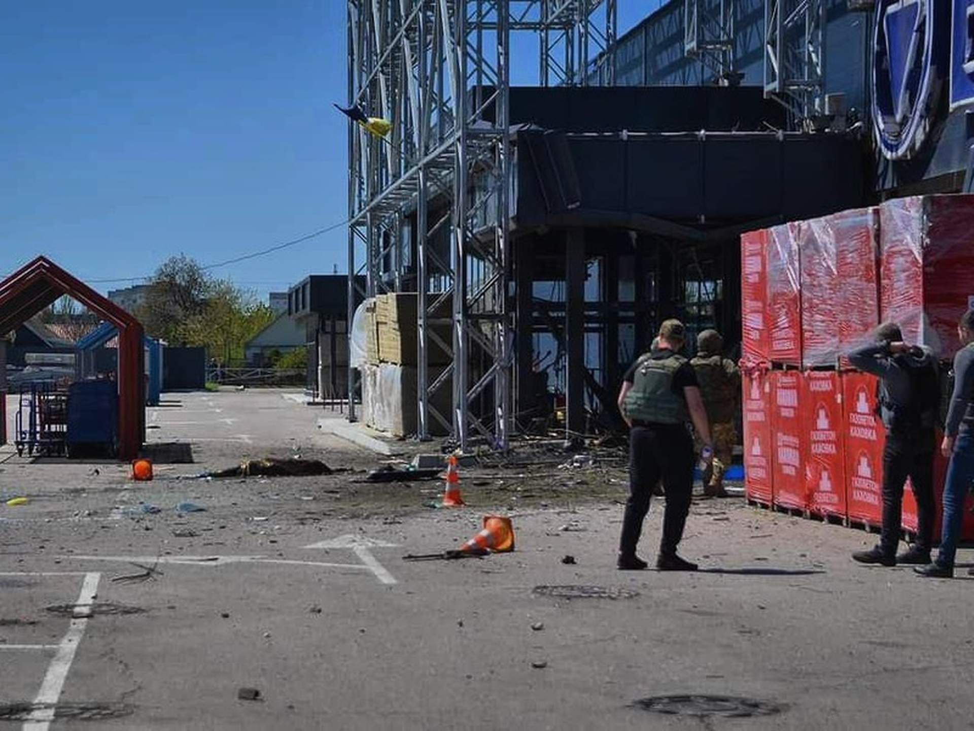 росіяни масово атакують Херсон та область, є загиблі