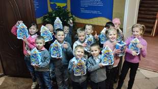 Атомники завітали до шкіл-інтернатів Миколаївщини із подарунками