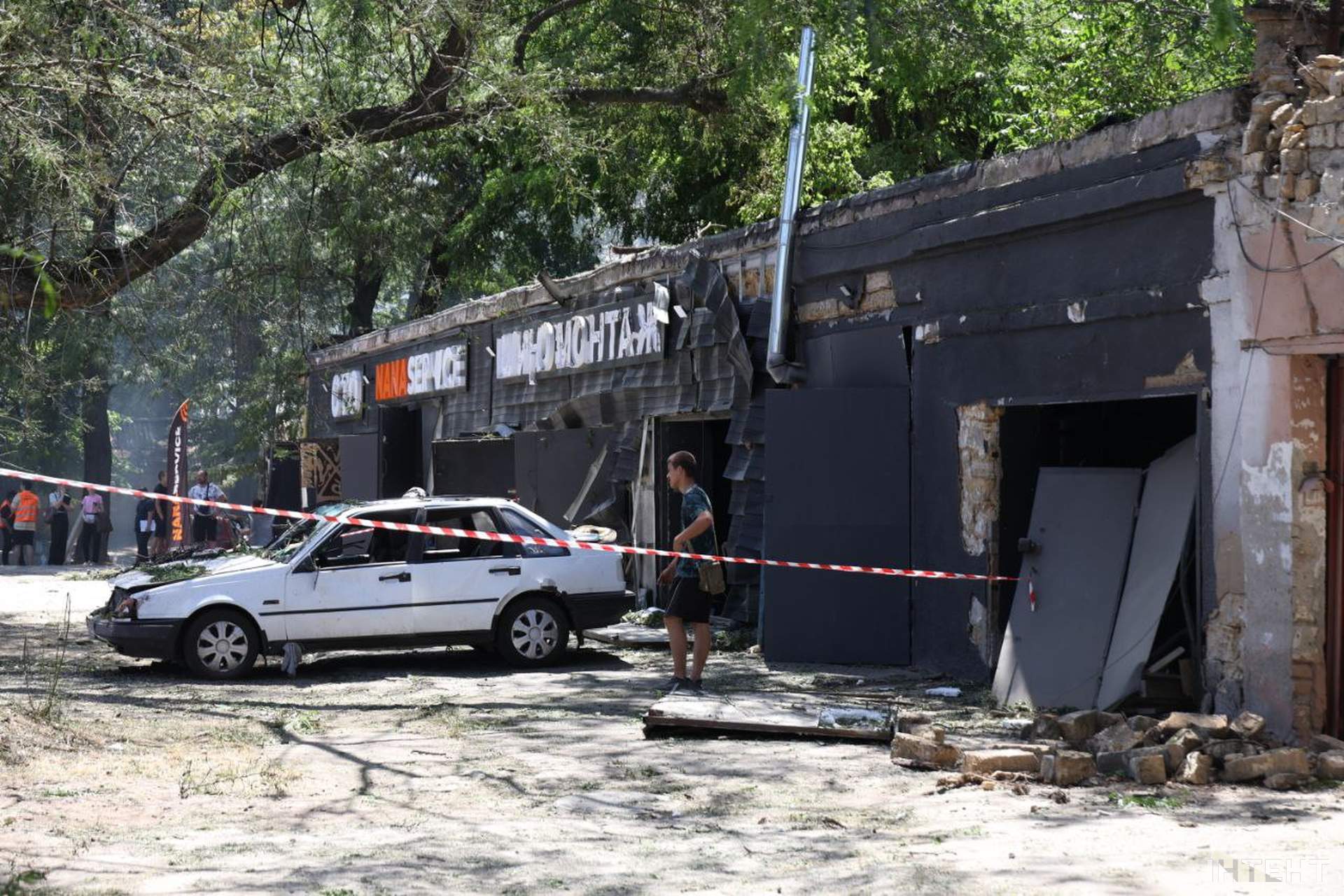 Внаслідок атаки Одеси шахедами постраждалі люди та коні