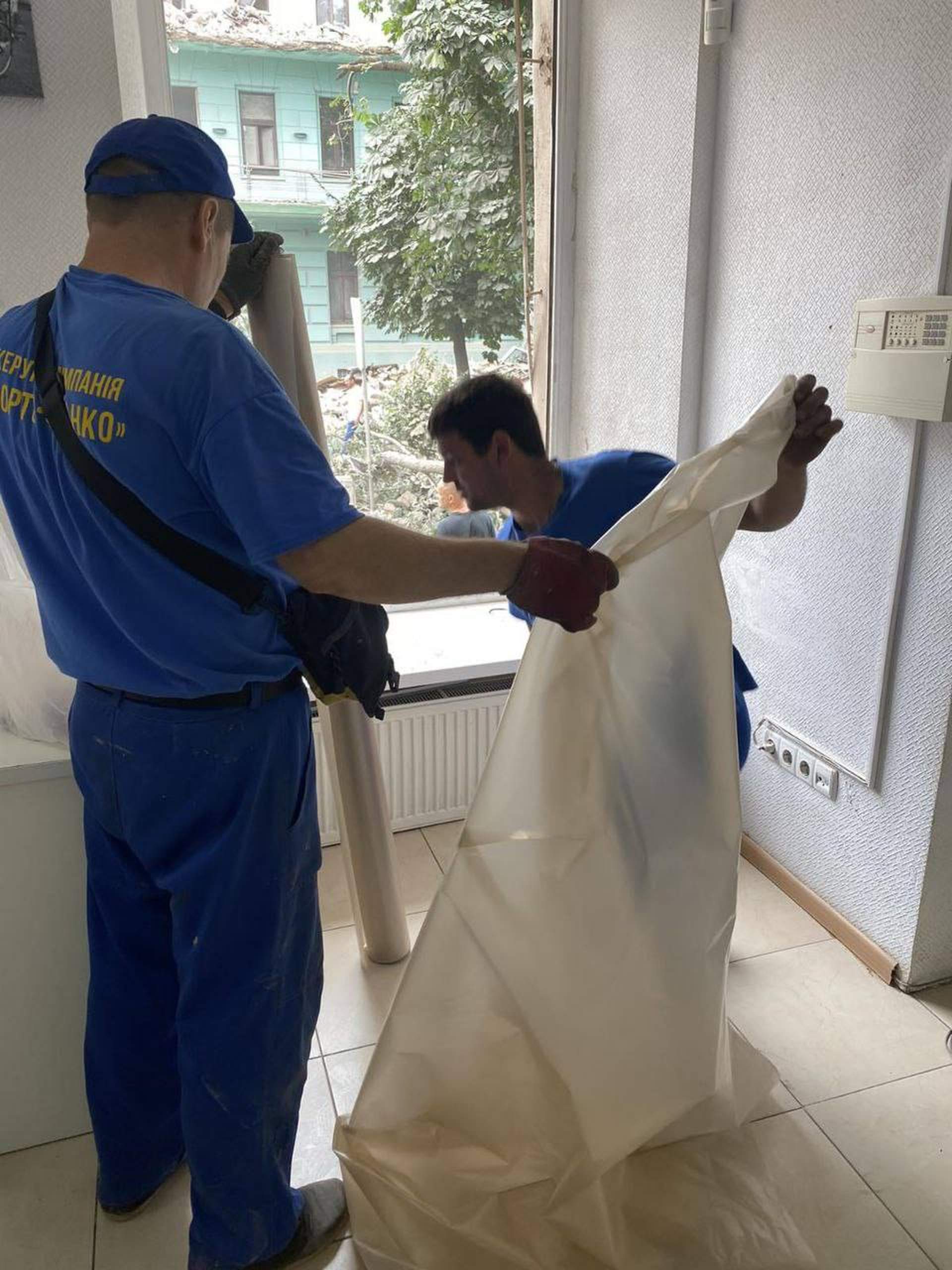 Школи та садочки Одеси постраждали через ракетний удар росії