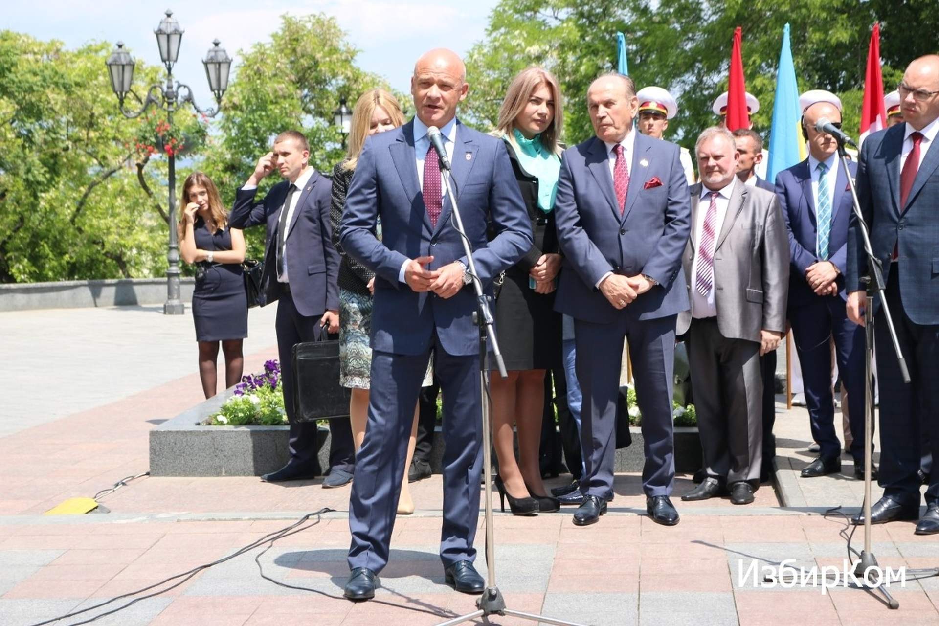 Визит Президента: двухметровые заборы и открытие Стамбульского парка