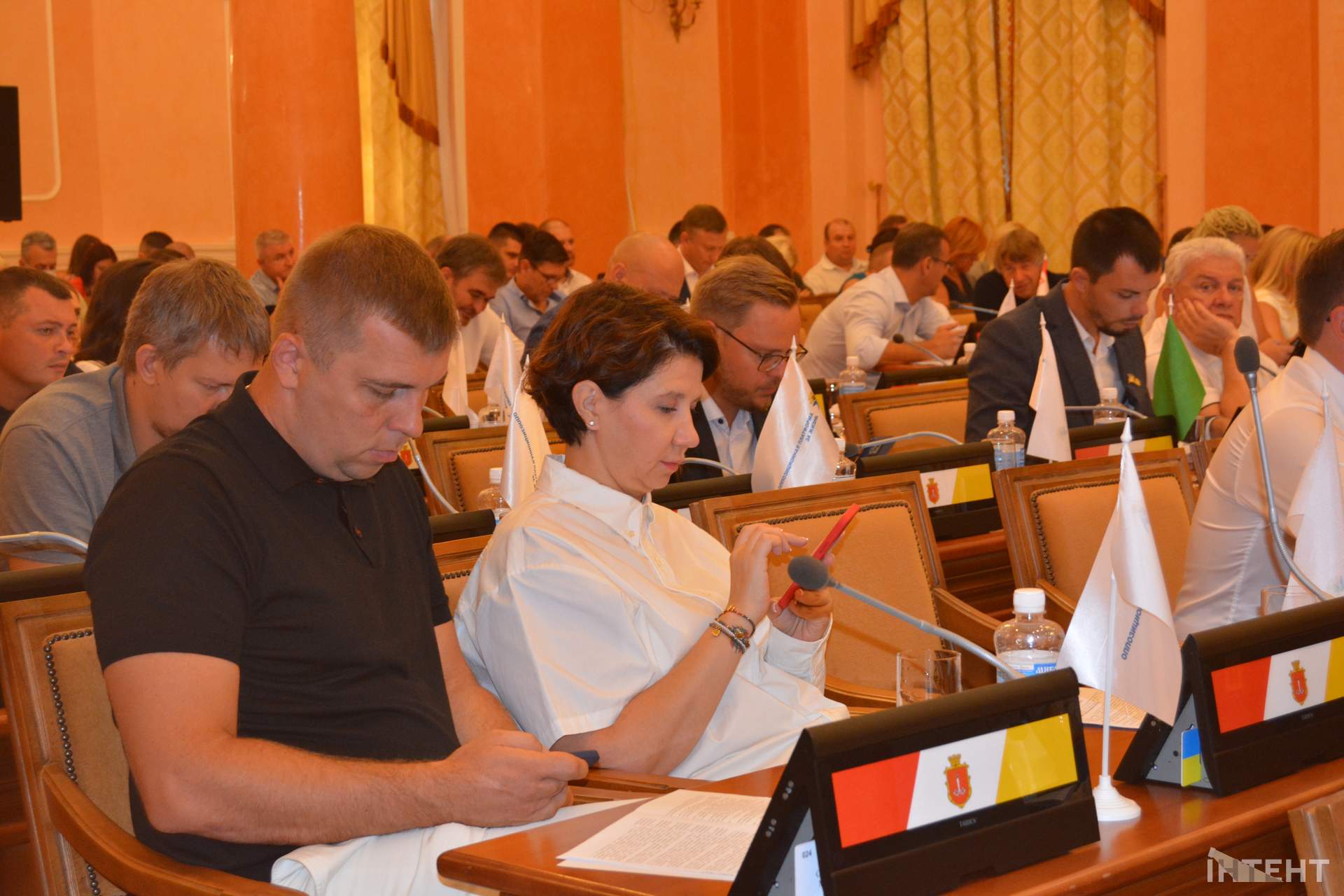 Пленарне засідання восьмої сесії Одеської міської ради у світлинах ІзбірКома
