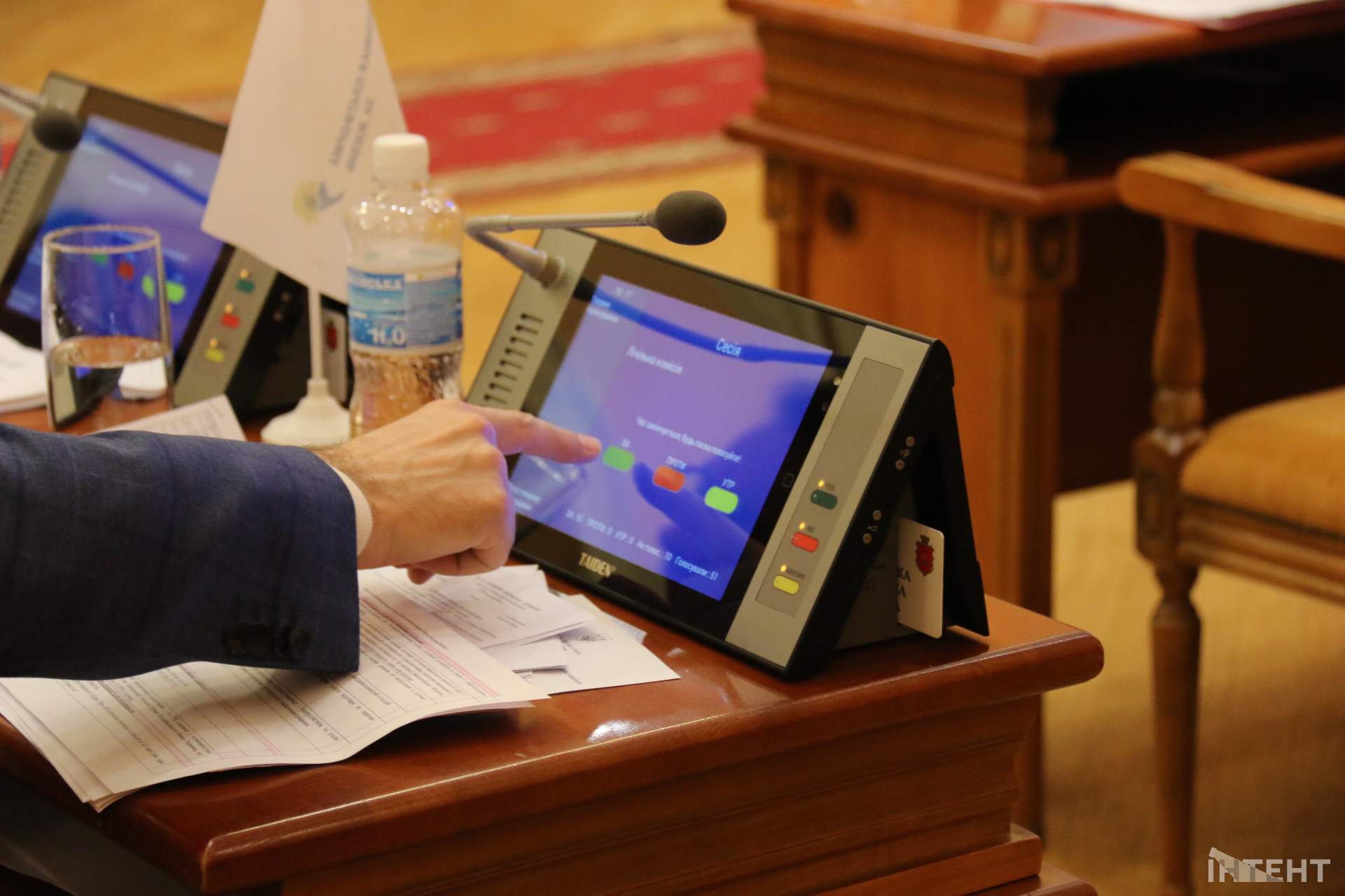 Сьома сесія Одеської міської ради у світлинах ІзбірКома