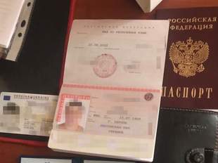 Затримано колаборантку, що погрожувала розстрілом за відмову голосування за рф