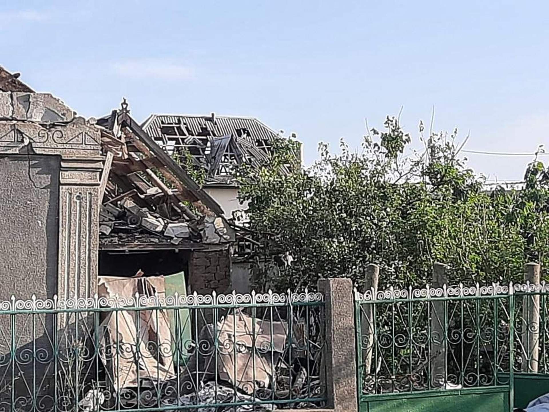 Уламки ворожого дрона вбили троїх людей в Одесі