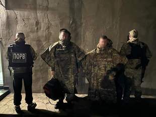 На Одещині затримали ухилянтів у плащах-невидимках