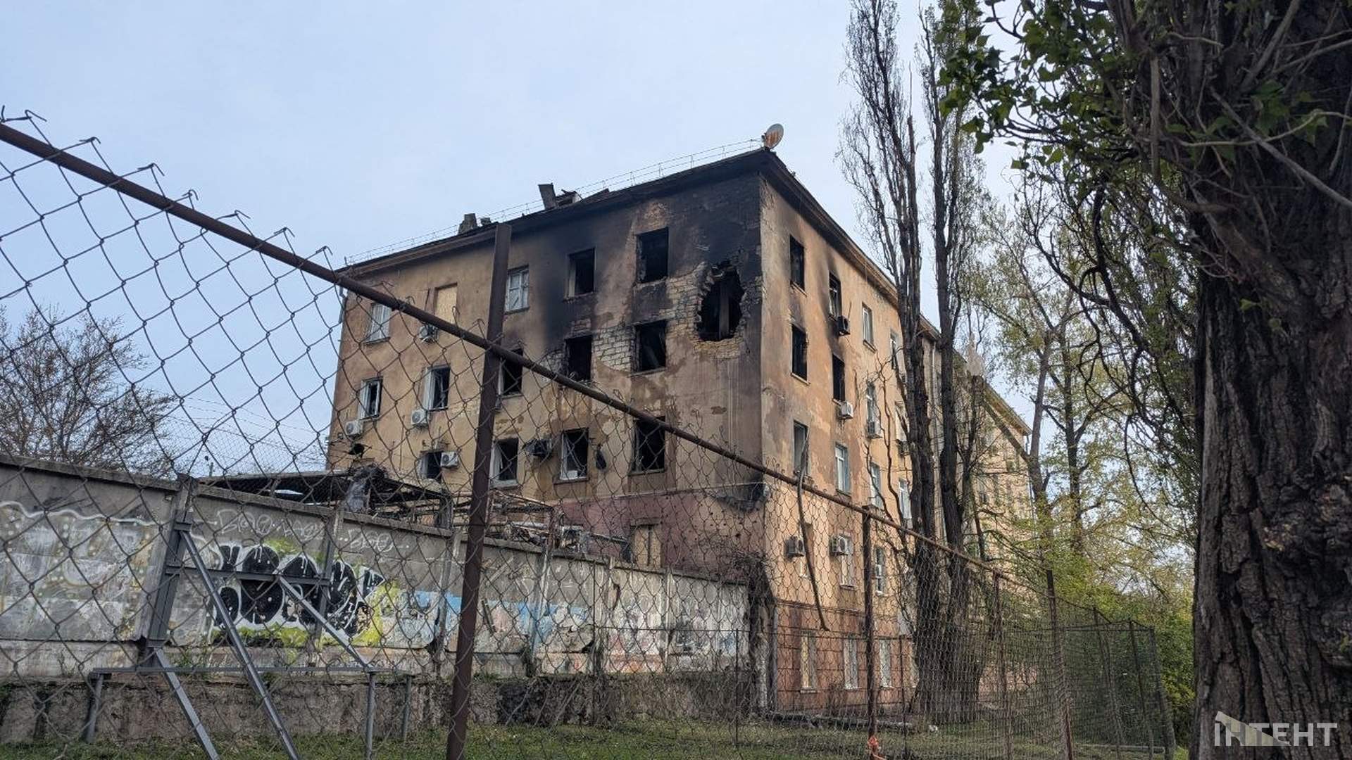 Унаслідок нічної атаки по центру Одеси постраждали 16 людей