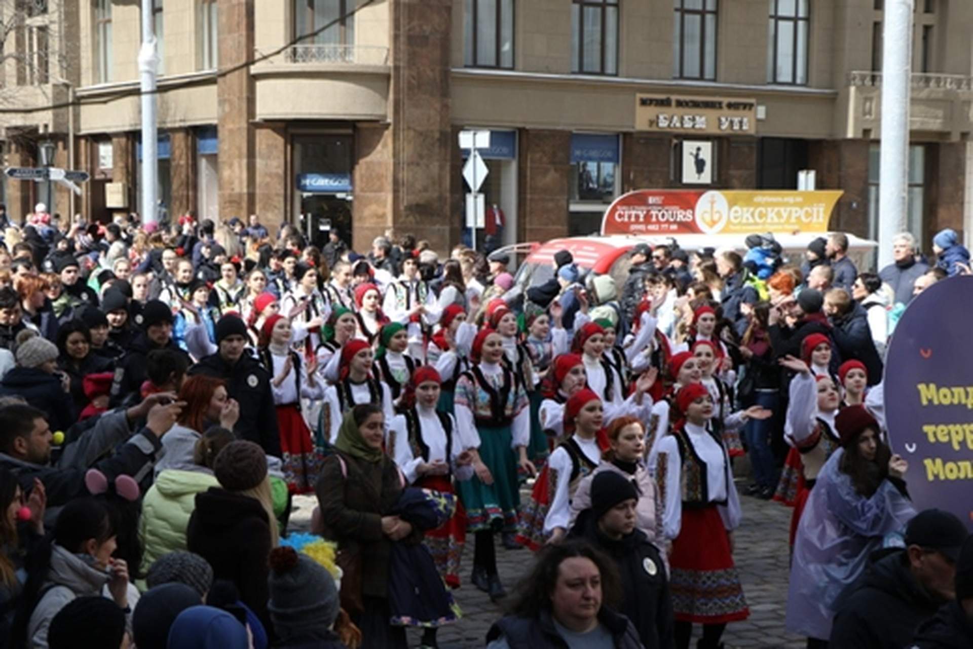 Юморина в Одессе: косплеи, карнавал и концерт