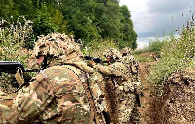 Українці зустрінуть Новий рік в умовах воєнного стану