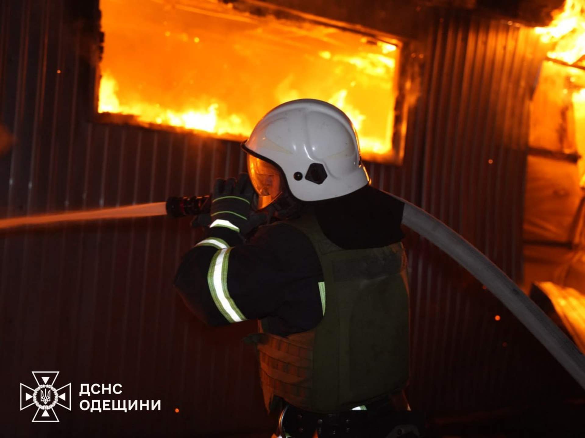 Епіцентр удару Одещина: вночі росіяни пошкодили в Одесі кілька багатоповерхівок