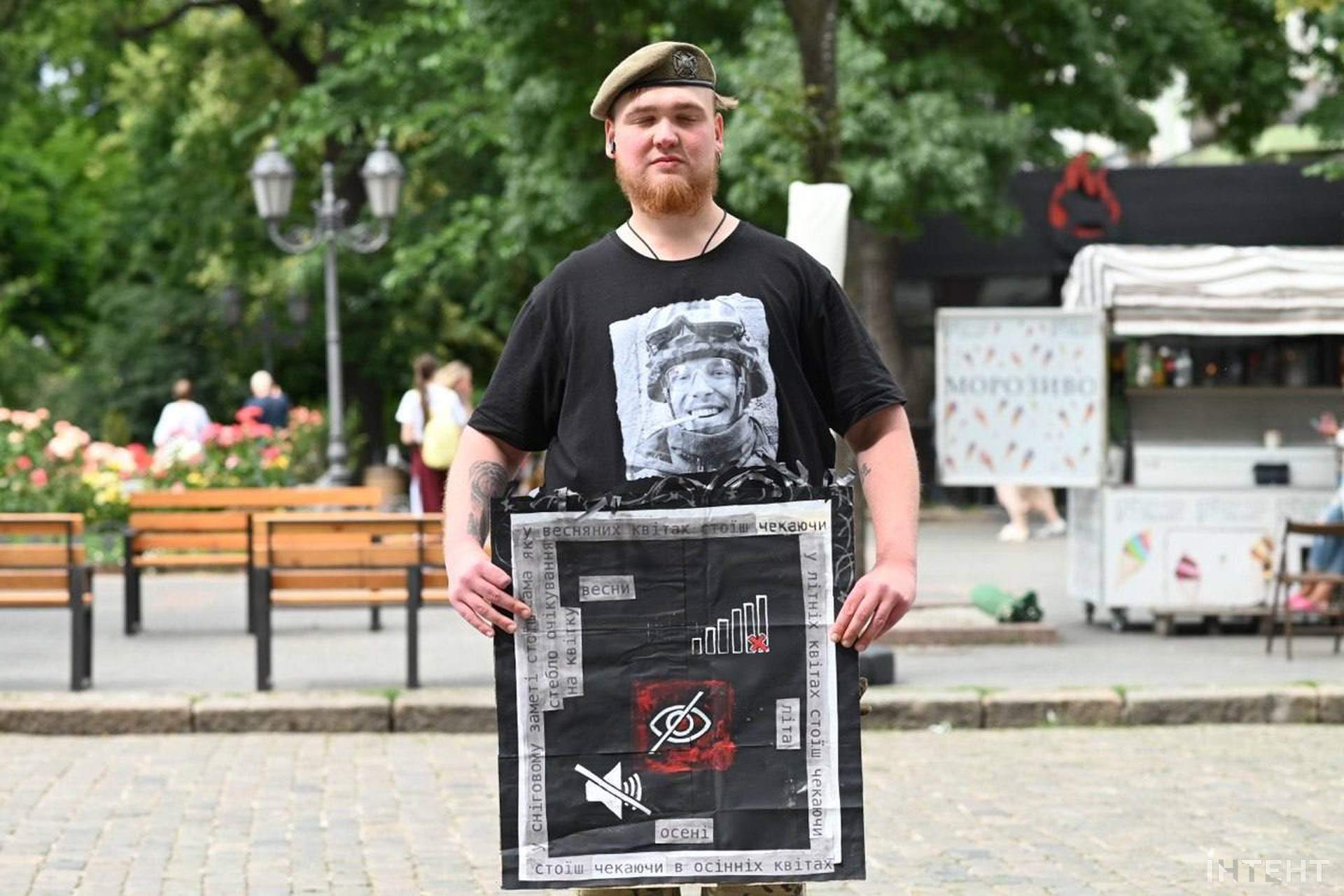 Двоє колишніх полонених відмітили річниці звільнення на акції в Одесі