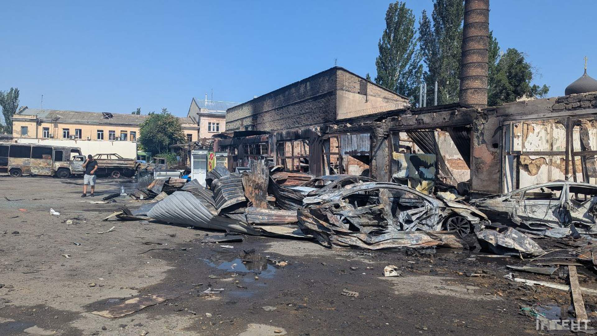 Пожежі та смерть: росіяни вночі атакували Одесу дронами
