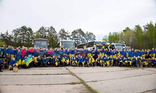 В Україну повернулися 205 військовополонених