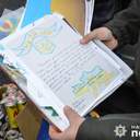 Миколаївським тероборонцям, що стоять на захисті Херсона, передали подарунки