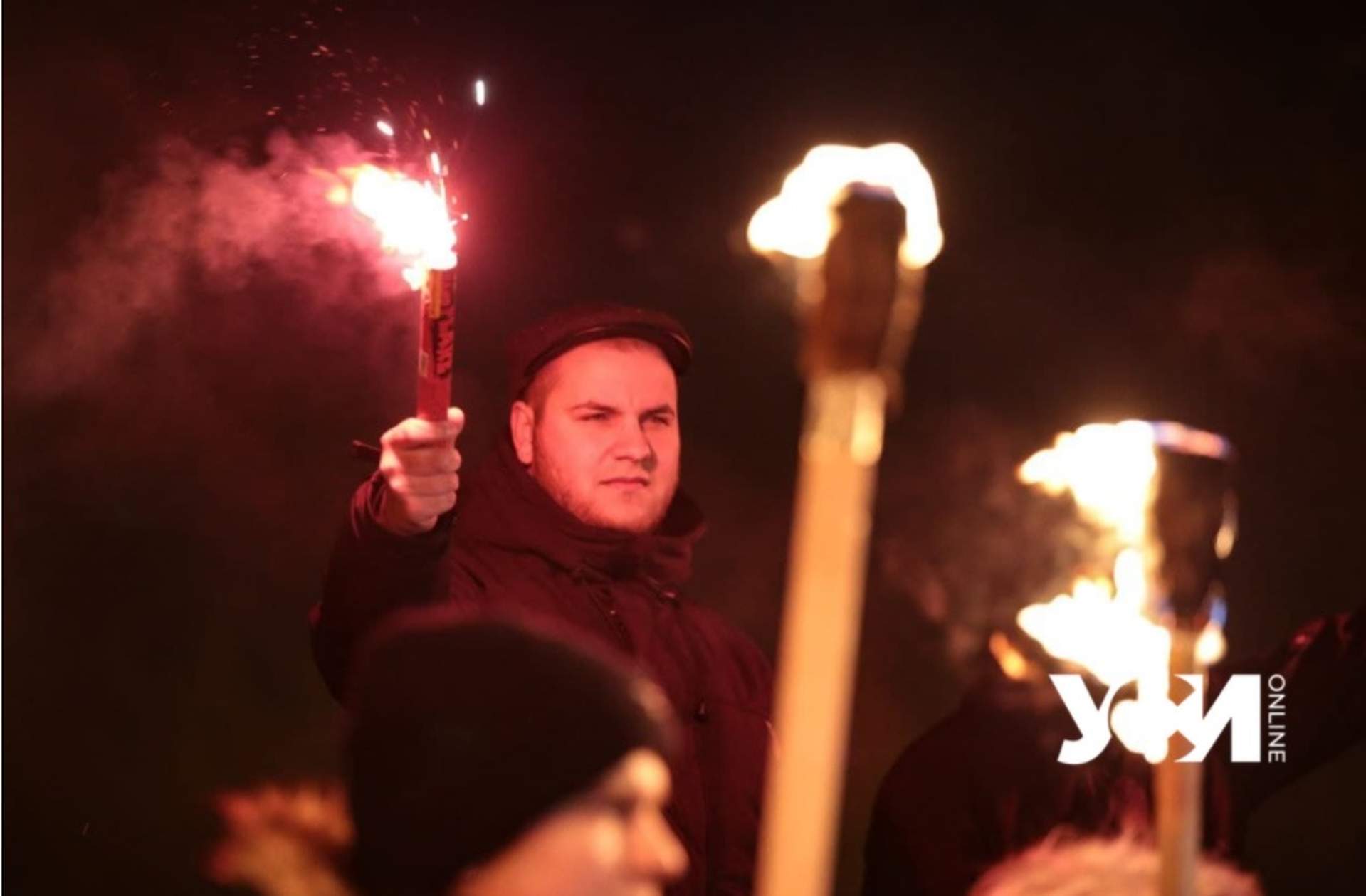В Одесі зі смолоскипами відзначили день народження Бандери