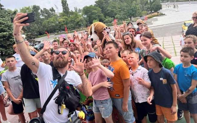 Свято для Херсонських дітей в Миколаєві. Фото:  Херсонська ОВА