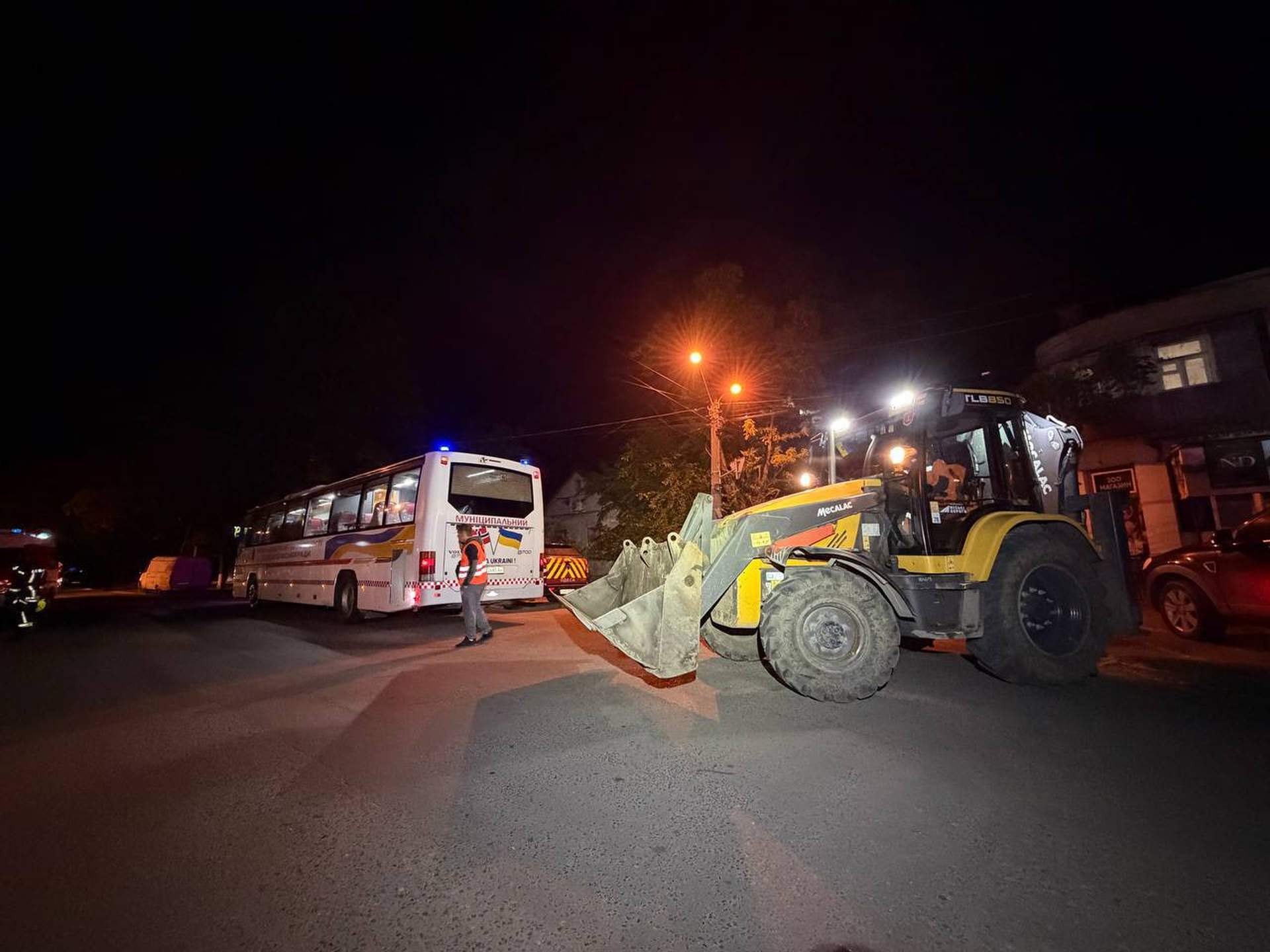 Внаслідок двох нічних атак в Одесі постраждали п'ять людей