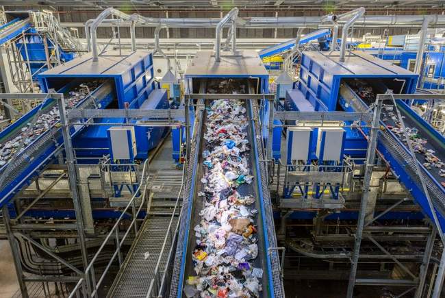 Garbage conveyor. PHOTO: getplanet.net