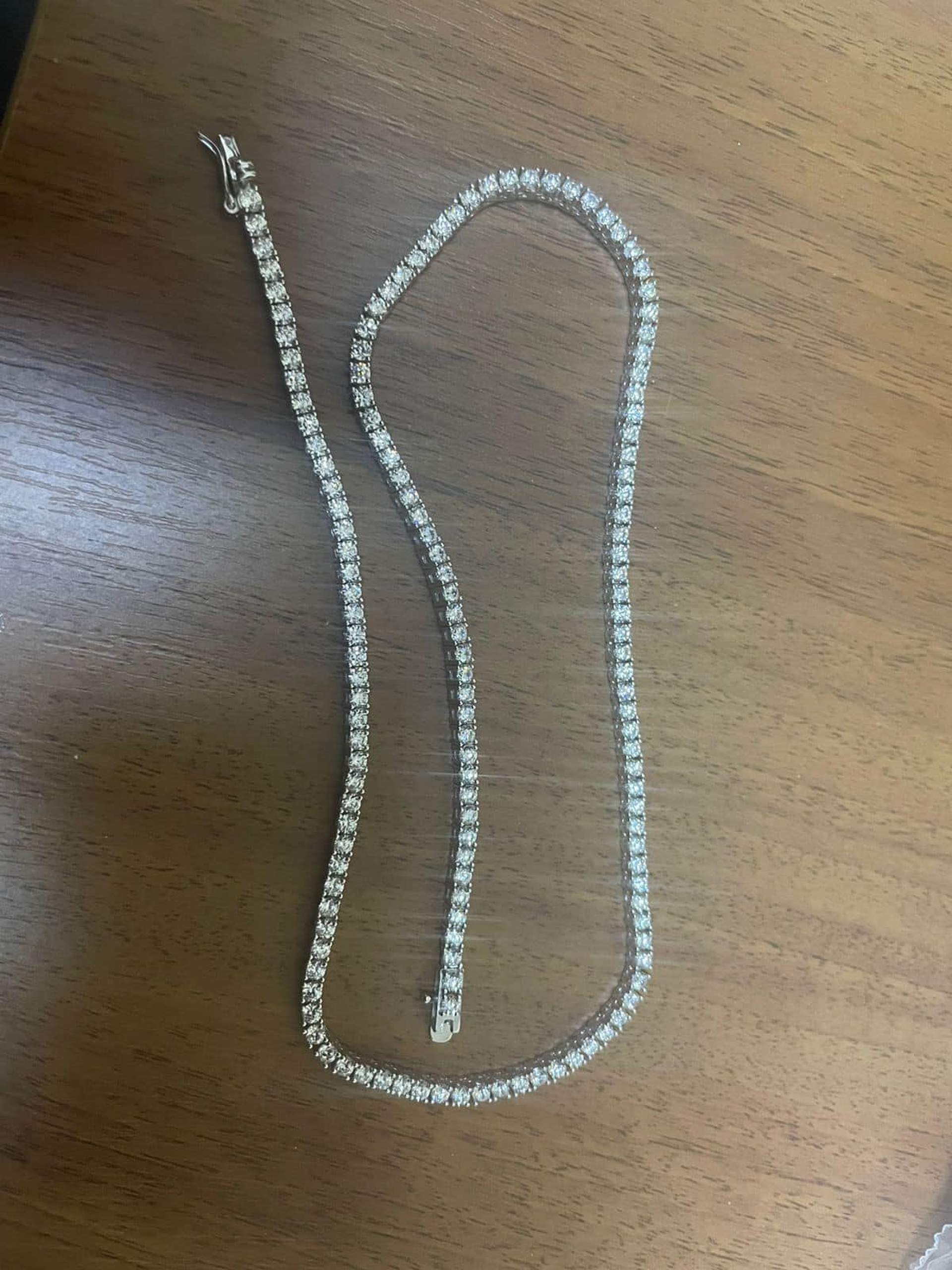 Одеські митники виявили "ювелірний бутік" на колесах