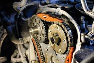 Signs of mechanical problems in the timing belt