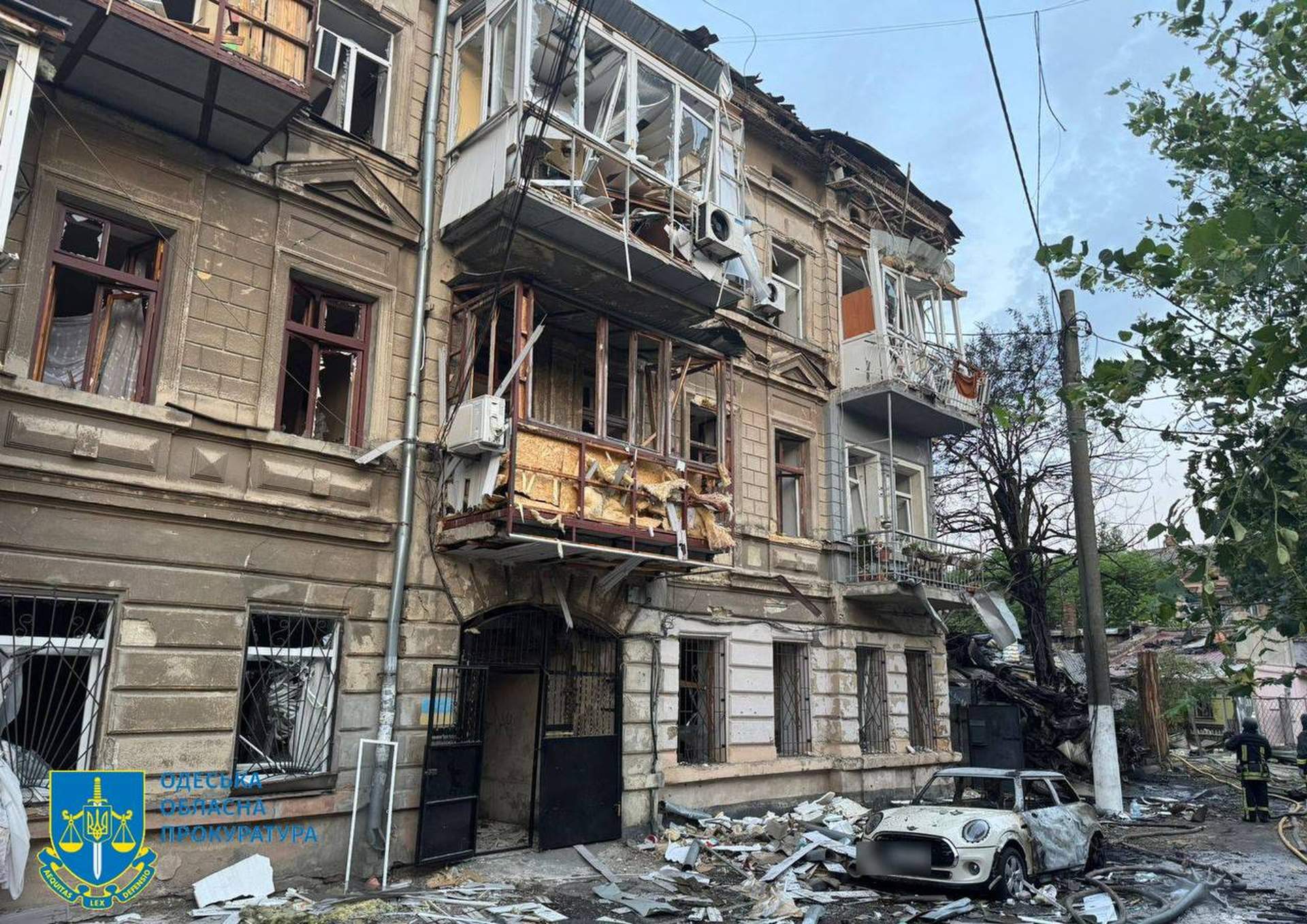 Вночі росіяни вбили в Одесі двох людей й поцілили в пологовий будинок