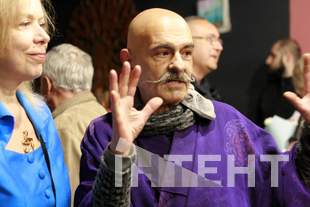 На відкритті виставки в Одесі зʼїли картину
