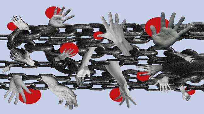 Депортація ув'язнених. КОЛАЖ: zmina.info