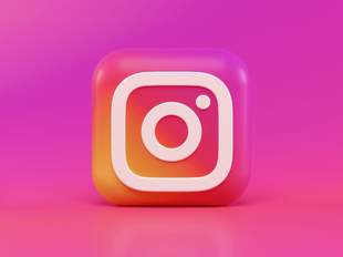 В Украине посыпались жалобы на instagram-страницы на негосударственном языке, - представитель омбудсмена